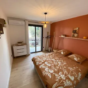 https://f2-4-pers-5min-commerce-plages.fr-provencehotel.com