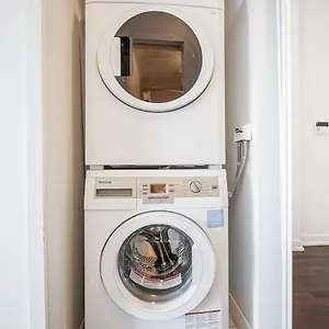 https://apt-downtown-gem.niagara-fallshotels.com